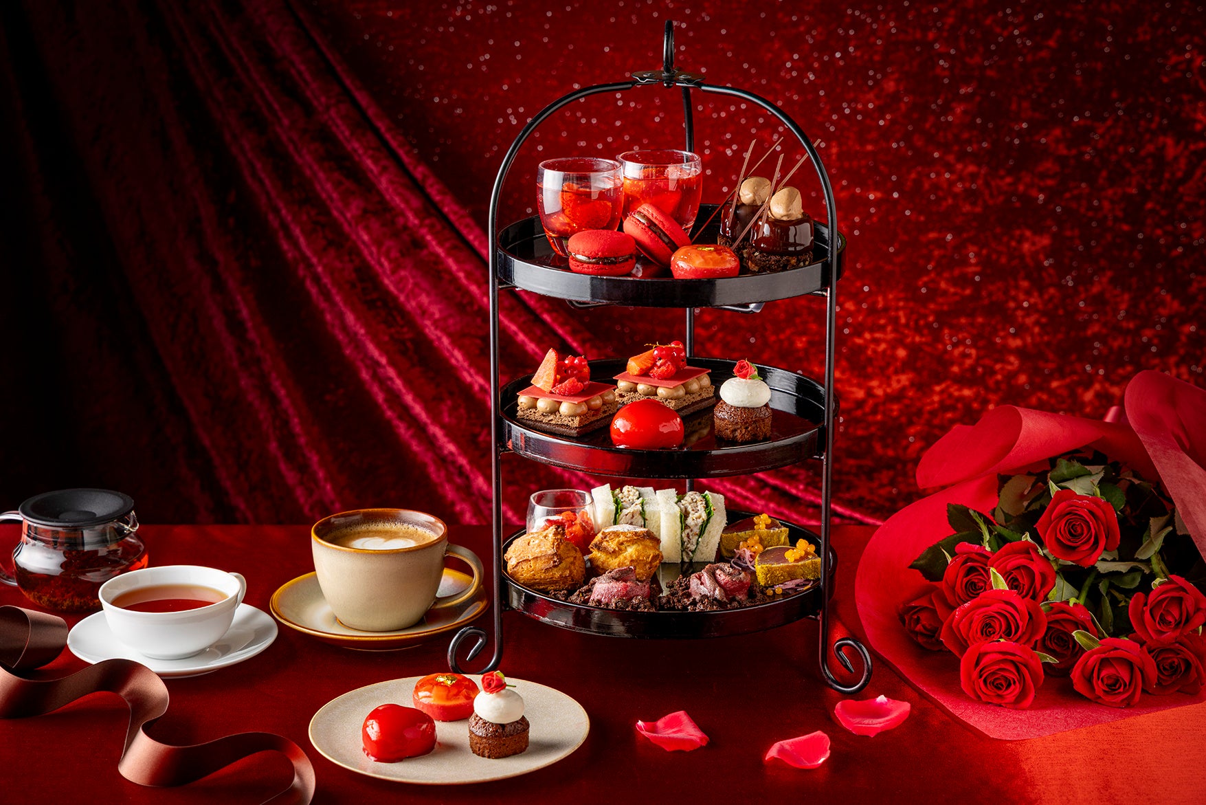 【プルマン東京田町】バレンタインシーズンにおすすめ！深紅の「チョコレートアフタヌーンティー」