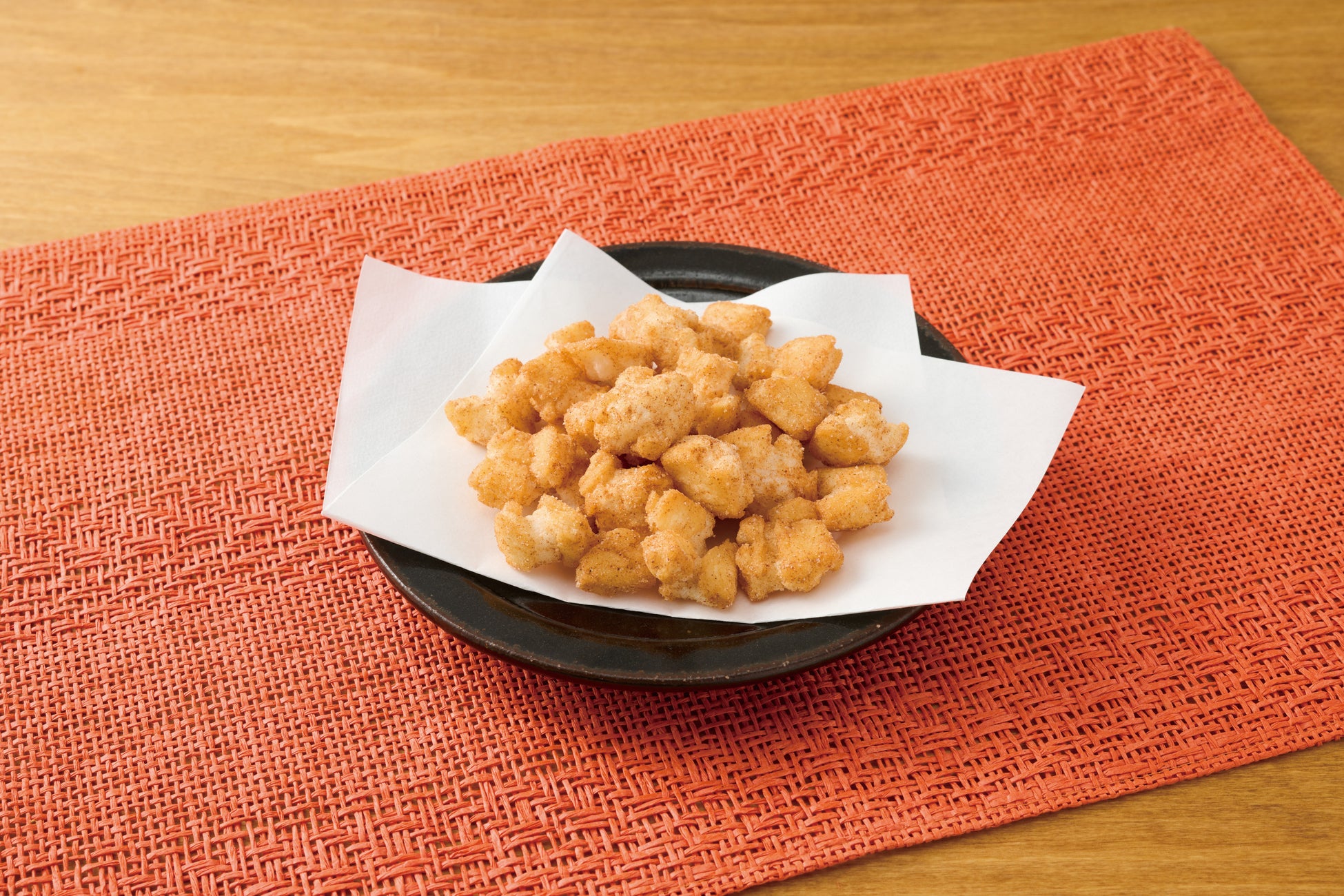 エビの頭部をアップサイクル！素材の旨みたっぷりのあられ「ちょこっと揚げ（香ばしエビ味）」が新登場