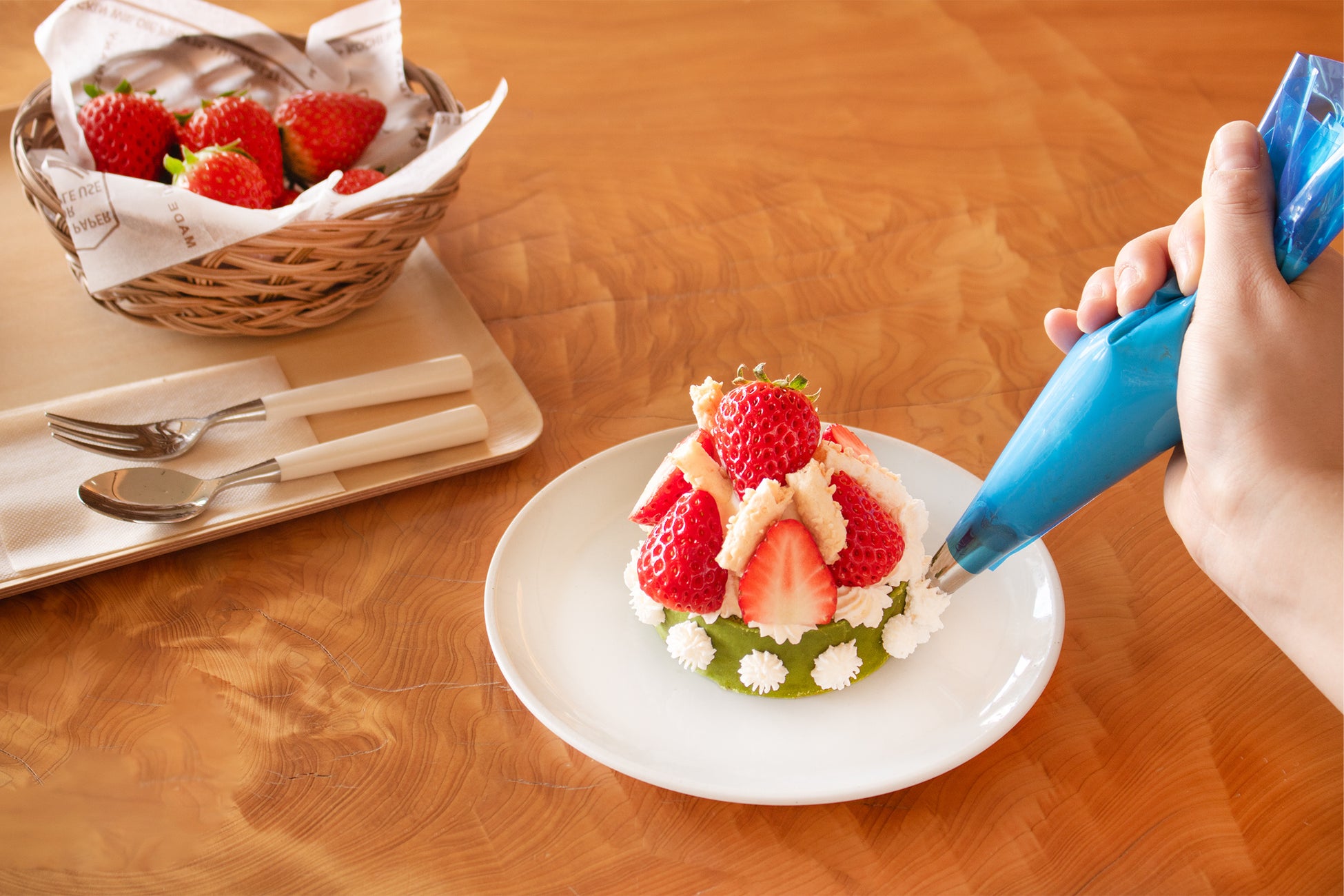 初めての選べる”ばあむ”と”スタイル”で、自分だけの”いちご”スイーツ作り体験はいかが？