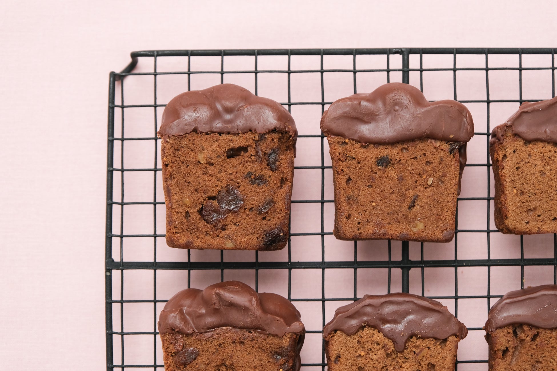 【大人のためのショコラ体験】ラム酒の余韻が心地よい『ラム香るショコラクリームパウンド』をスナックミーオンラインストアで期間限定発売