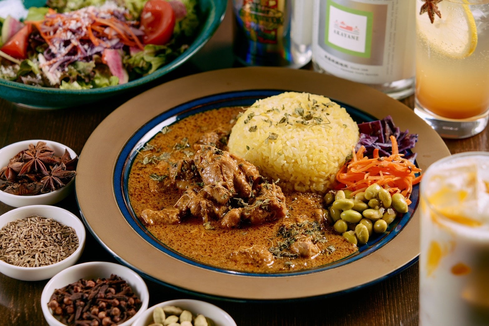 【柏】冬の味覚とスパイスの饗宴──2月は旬のほうれん草カレーが登場｜毎月変わる限定メニューで常連客を魅了する「RUU SPICE SHOKUDO」