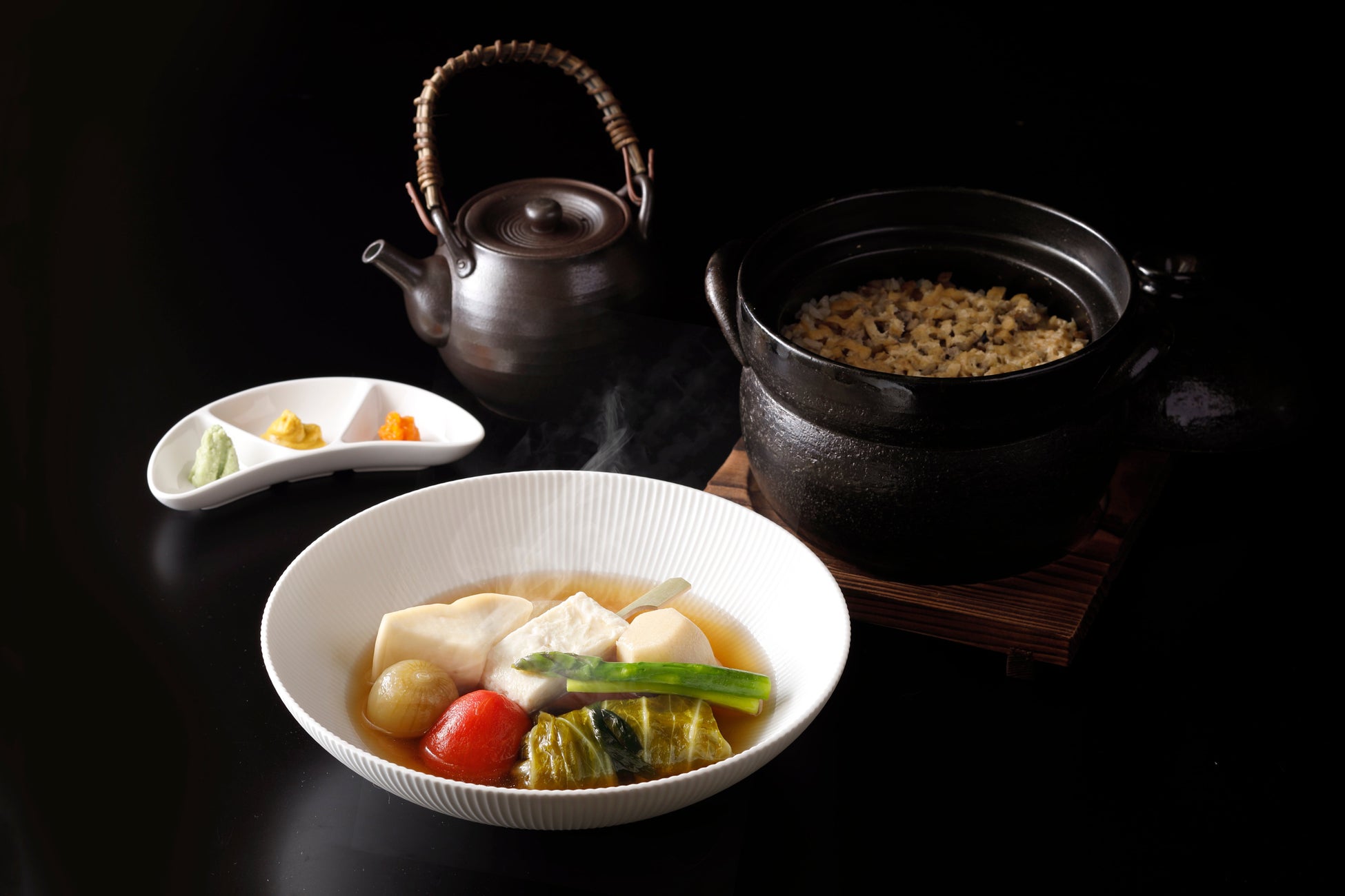 進化系おでん！？鴨コンソメと昆布だしが織りなす和風ポトフが誕生