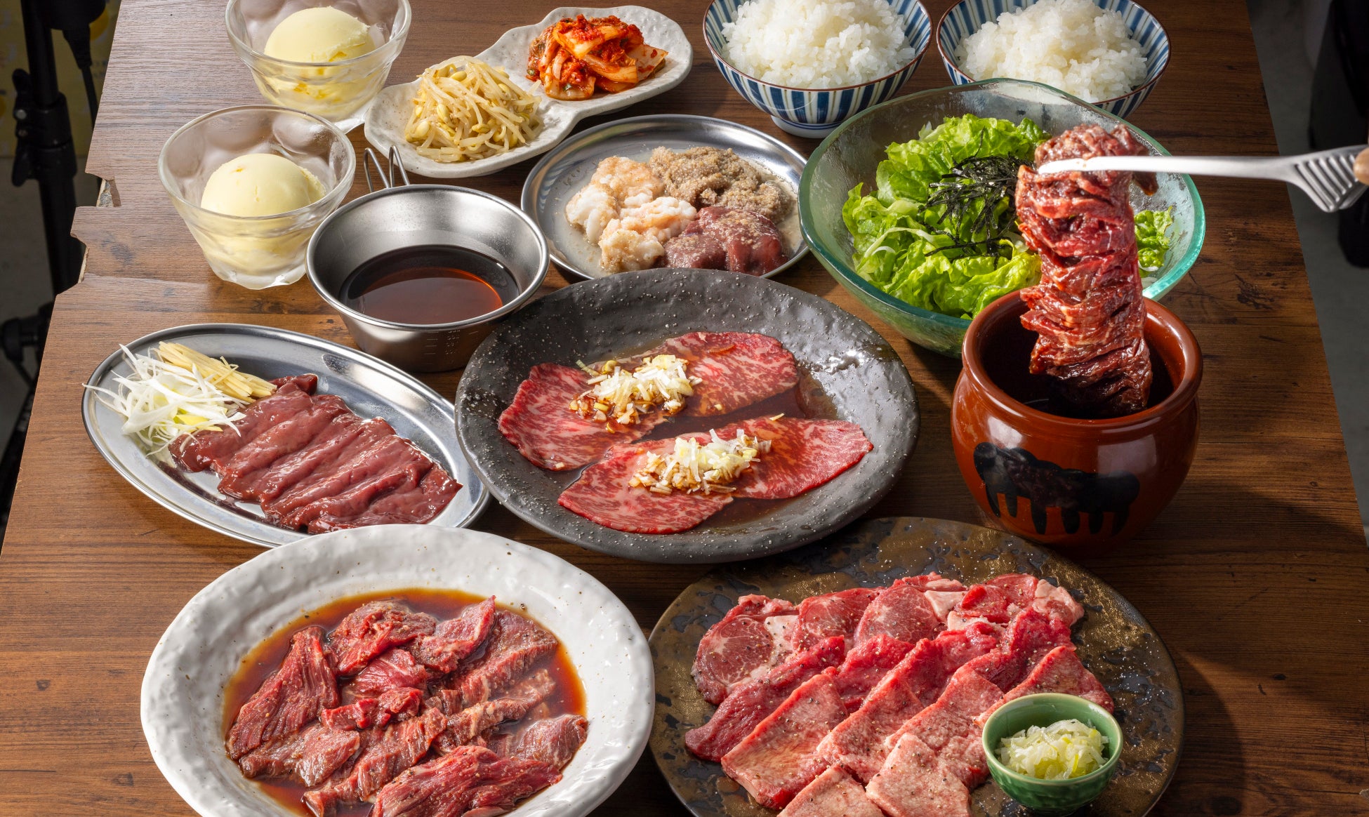 うまさに勝る価値を提供する！魚べいを手掛けるGenki GDCが新業態「大阪焼肉 うま勝」を栃木県栃木市にオープン！