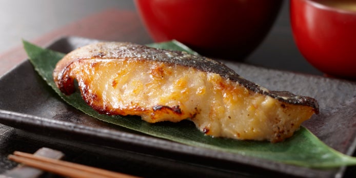 「ワタミの宅食」数量限定の特別弁当　高級魚・銀鱈を大ぶりに使用した冬の特選「銀鱈西京焼き膳」を販売開始！