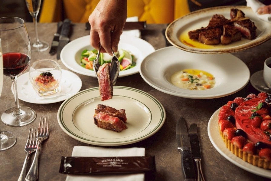 ニューヨークの名門ステーキハウス「ベンジャミンステーキハウス」、東京ガーデンテラス紀尾井町店にて大切な人とのひとときを彩るバレンタインコースを期間限定で提供