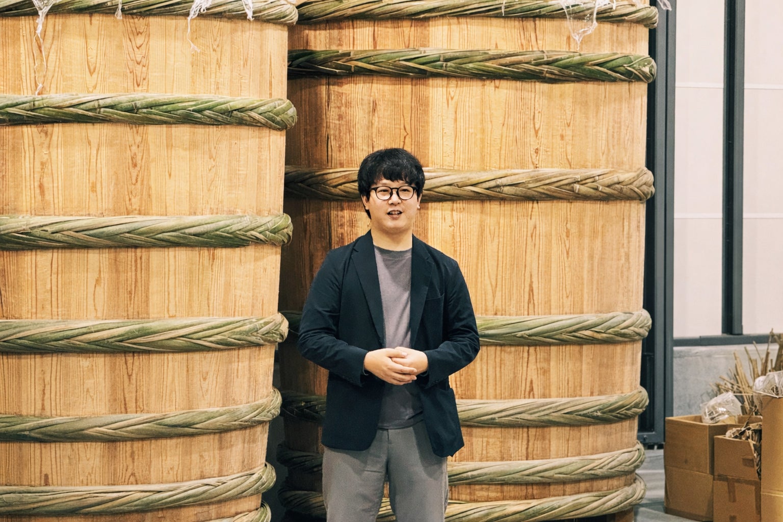 北海道東川町の自然に抱かれた丹丘蒸留所で、クラフトジンとウイスキーづくりの現場を体感する蒸留所見学ガイドツアー「Discover」を開始