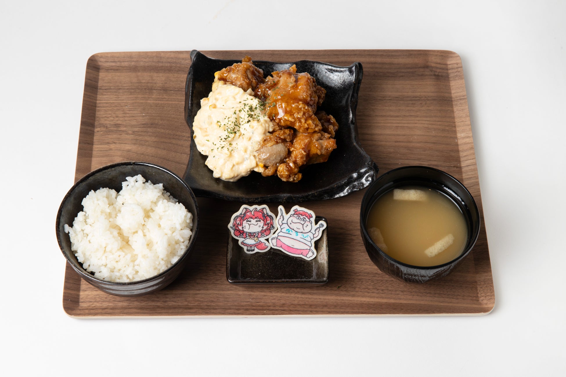 ストリーマー「恭一郎」 、VTuber「赤見かるび」 ✕ Pepper PARLORのスペシャルコラボカフェを2月4日から期間限定オープン