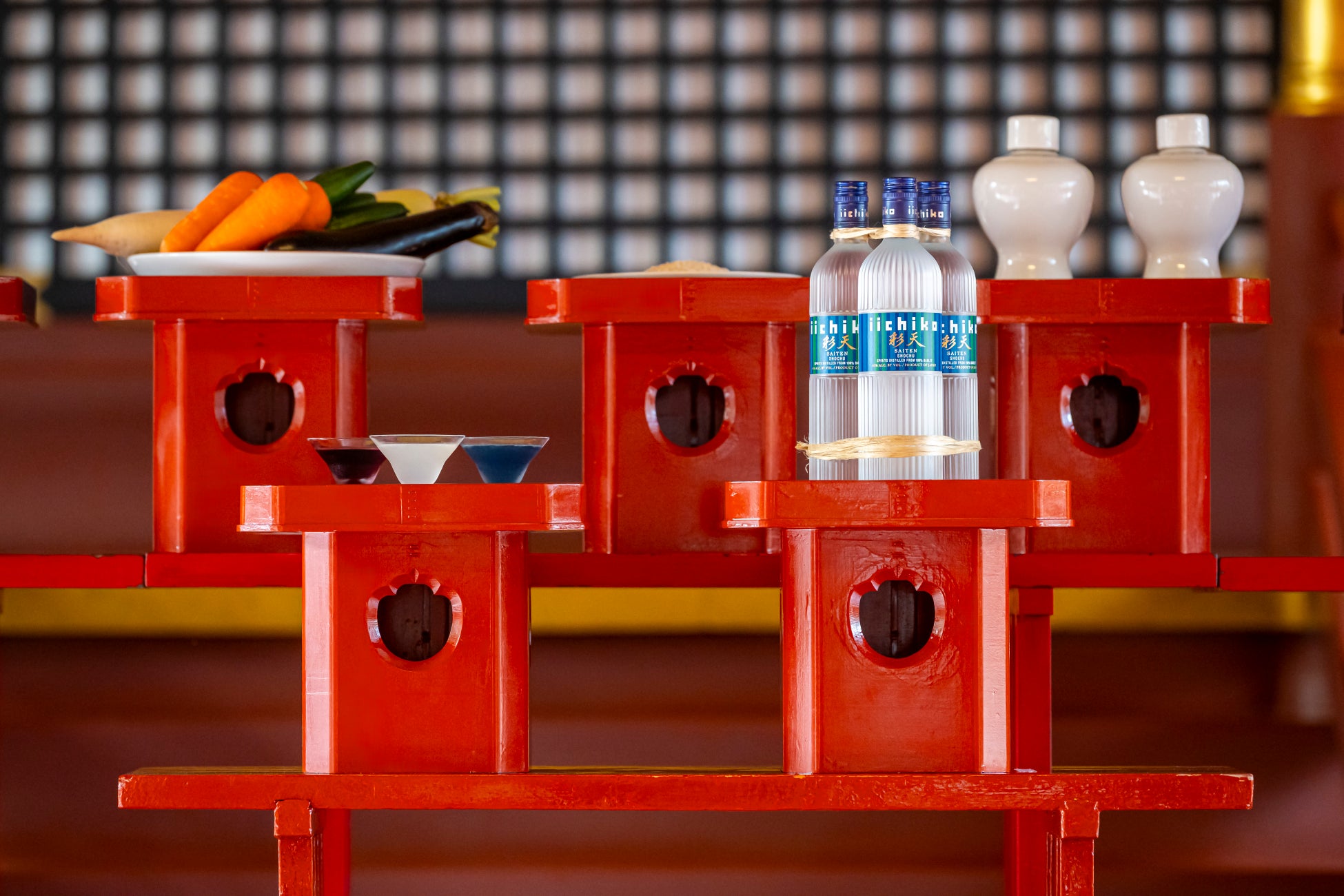 御鎮座1300年の宇佐神宮史上初のカクテル奉納「iichiko彩天 祈願奉納祭」