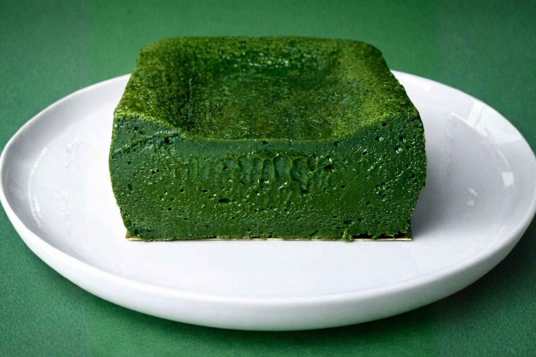 【濃厚抹茶テリーヌ1年ぶり再販】1時間で200個売れた大人気コラボスイーツが数量限定で復活