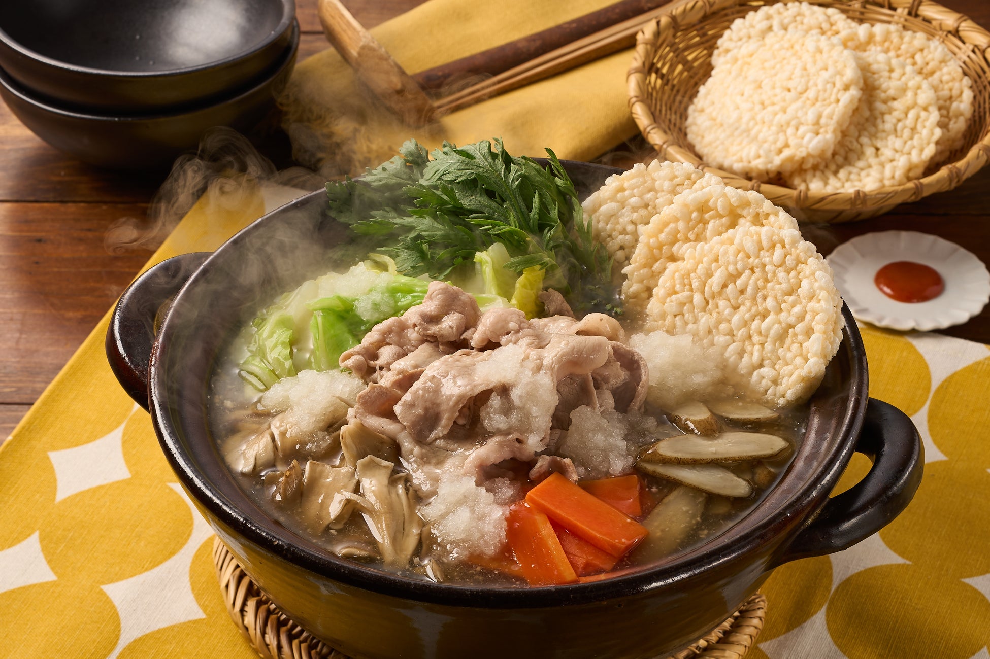 冬の棚田の情景を食卓に　身も心も温まる日本三大薬湯のご当地鍋がミールキットに　国際芸術祭・大地の芸術祭とコラボレーションしたKit Oisix販売開始（1/29～）