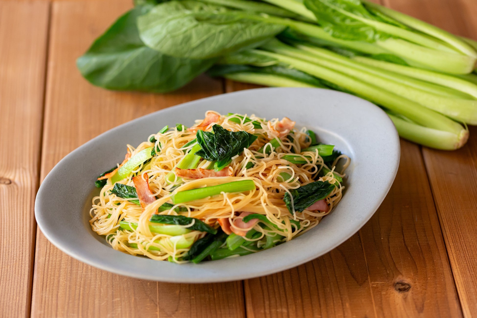 「ケンミン焼ビーフン」と「BE KOBE 農産物」がコラボ！