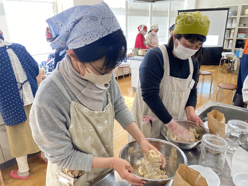 諏訪市と甲府市でみそ仕込み体験会　「甲州みそ」に「十二割味噌」山梨の食文化を利用者が伝授　2月6日（金）・16日(月)〔山梨 長野〕