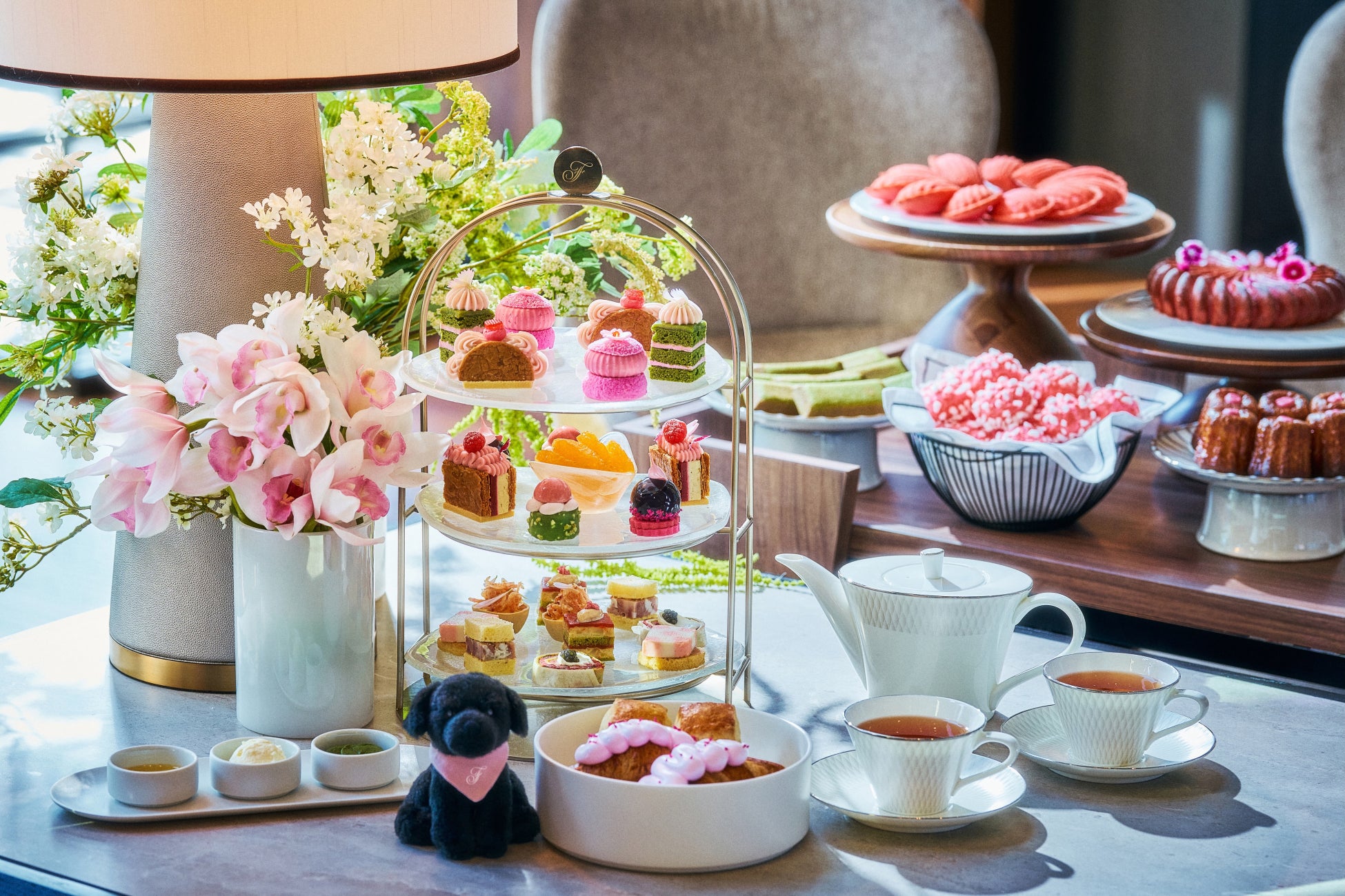 【フェアモント東京】パリと東京、2つの地に訪れる春を祝う２種の「桜アフタヌーンティー」3月1日（日）より提供開始