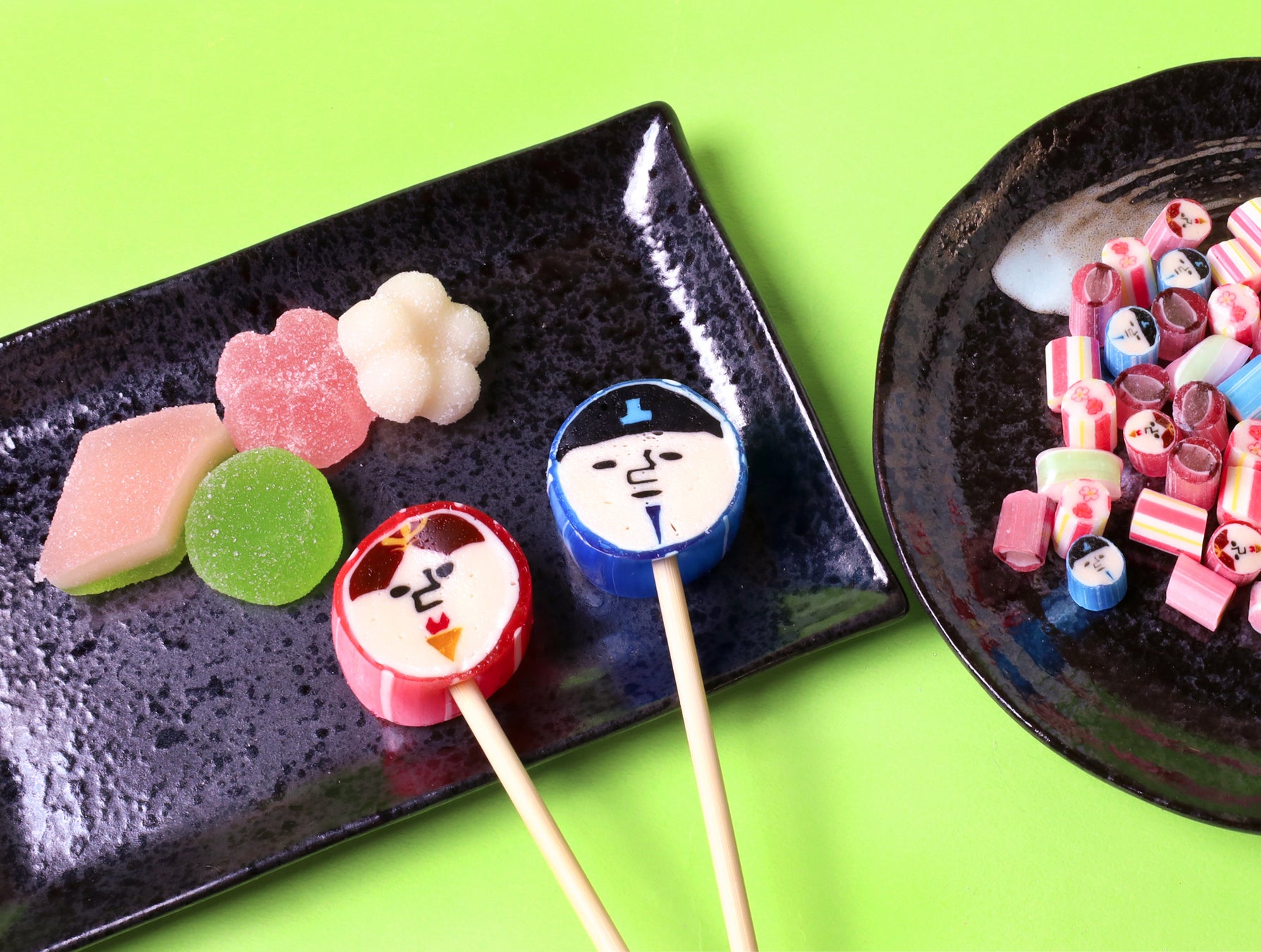 “シュール”な表情のお内裏様とお雛様？　遊び心があふれるキャンディとバブレッツ　全3種　PAPABUBBLEのひなまつりシリーズ　2月5日より発売