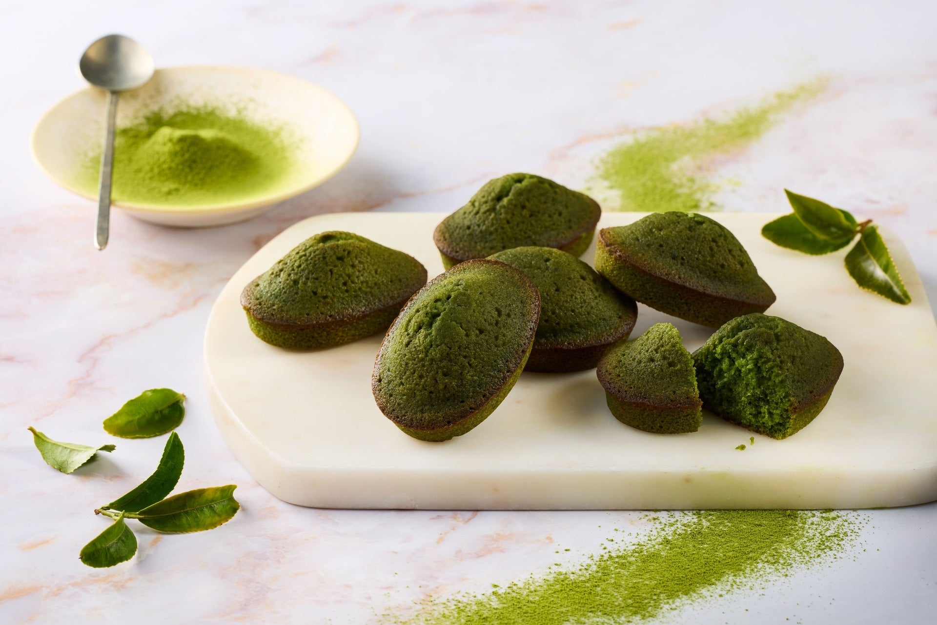 【春季限定】2月17日(火)より「アイス桜わらび餅ラテ」など、3種類の桜ドリンクが新登場!