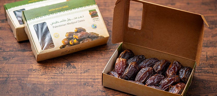 「デーツの王様」マジョール・デーツ、パレスチナ西岸地区より輸入・販売中