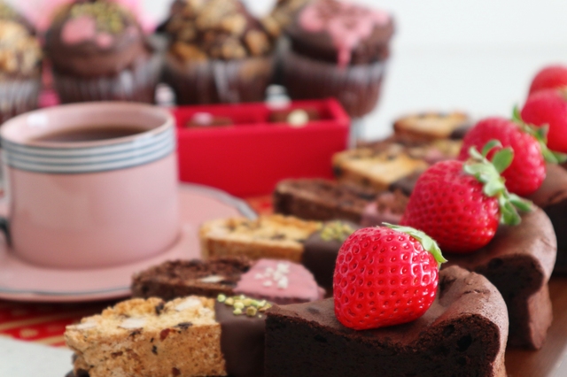 ２月２５日円頓寺エリアに生ソフトフランスパンの専門店『かふぇばるNIJI』がグランドオープン！７種類のフレーバーを楽しめる唯一無二の専門店が名古屋に初登場