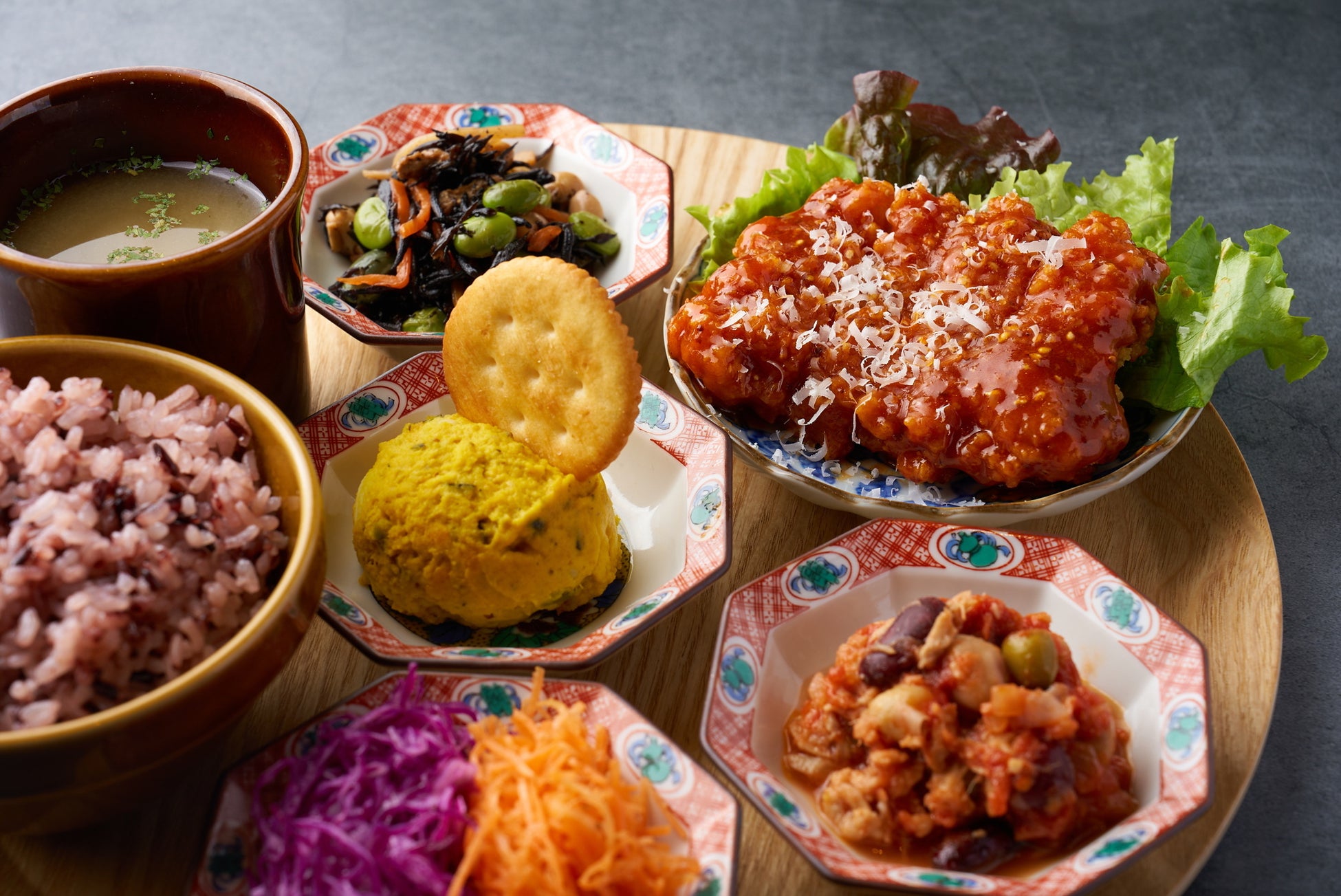 【2月6日OPEN】東京ドームシティ・ラクーアに“運気をチャージできる鰻屋”が誕生　観戦前、サウナ後、勝負の前に——「全てが鰻昇り」を体験する〈鰻次郎 神楽坂〉が出店