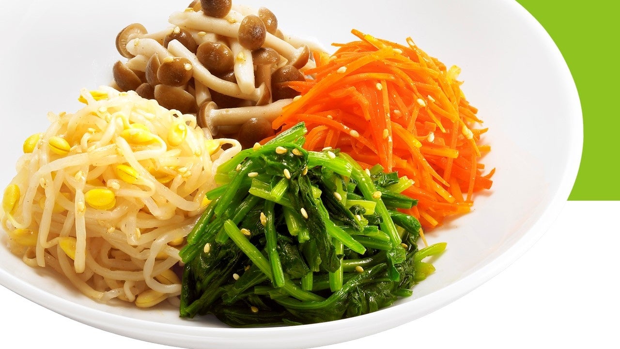 洋食屋の味わいを目指して濃厚な煮込み感にブラッシュアップ！『トマトで作る ミネストローネ用スープ』リニューアル発売