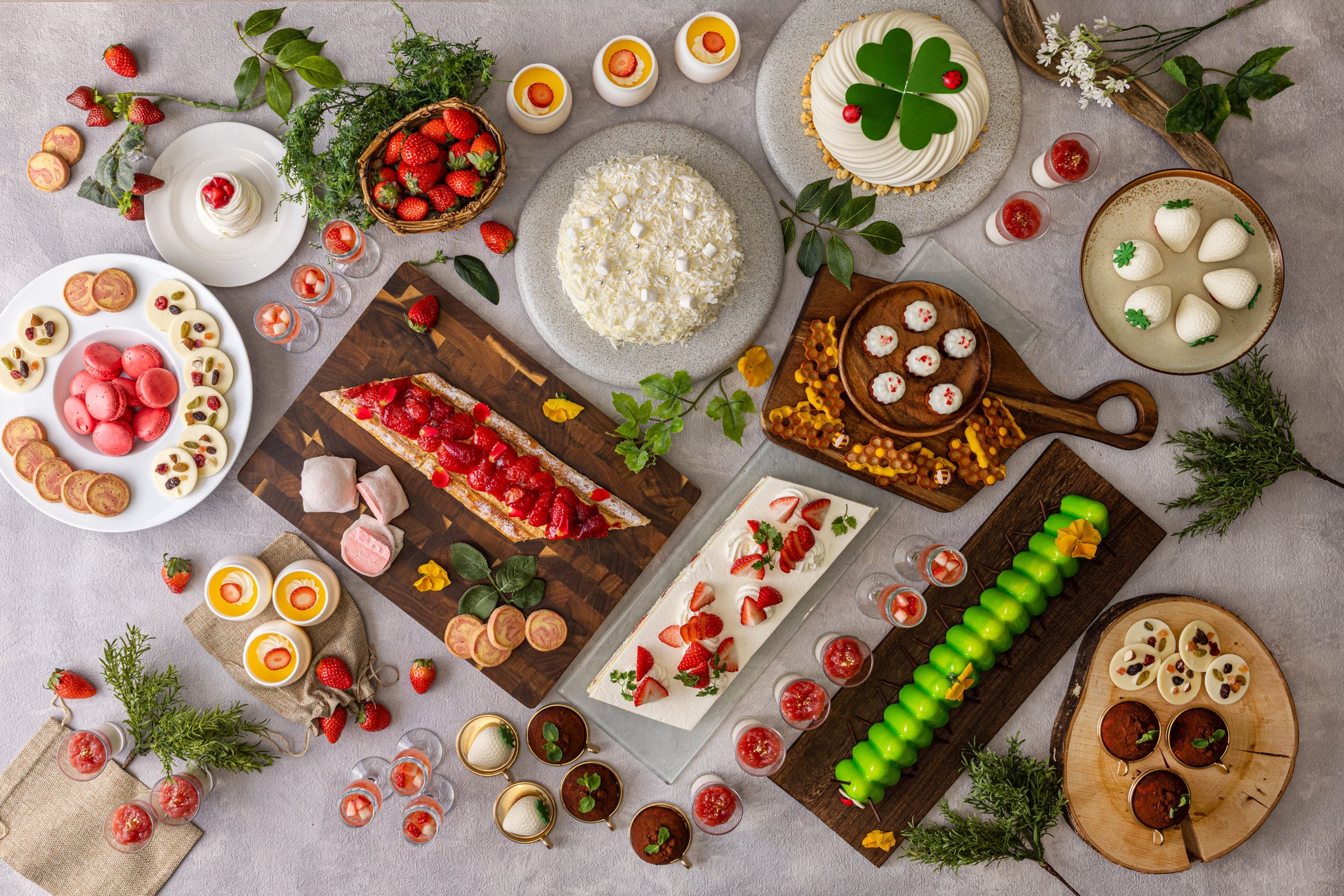 【サンシャインシティプリンスホテル】「ストロベリー&ホワイトショコラスイーツブッフェ」を開催