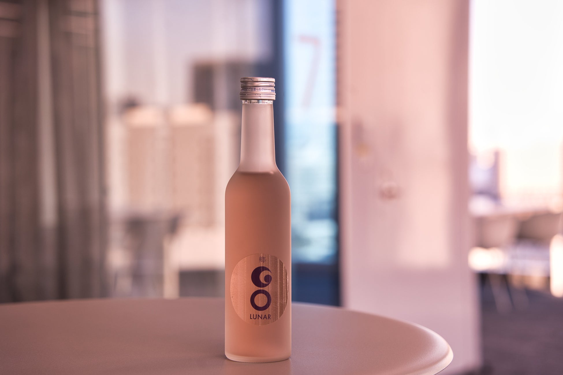 バレンタインに向けて「GO LUNAR」一般販売開始、津南醸造が届けるブランド米魚沼産コシヒカリを用いた食用米純米大吟醸