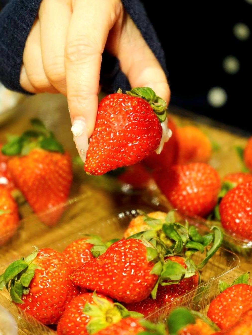 厚切り牛タン＆焼肉食べ放題の店が、なぜ苺を主役に？池袋で始まった異色フェア