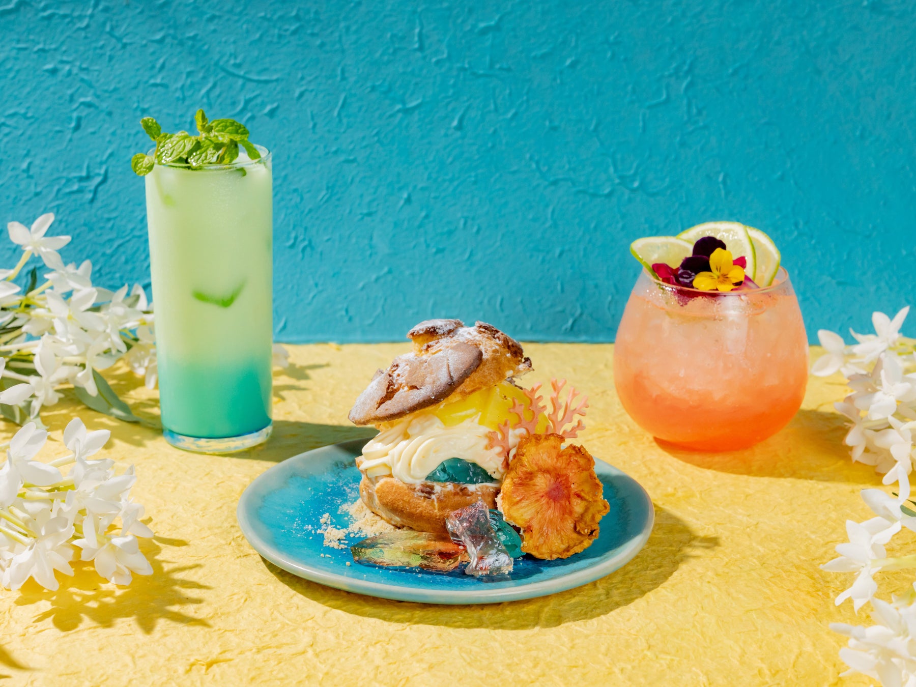 “ねこの日”に合わせてヤマトグループの「クロネコ・シロネコ」がデザインされたオムレットが登場！