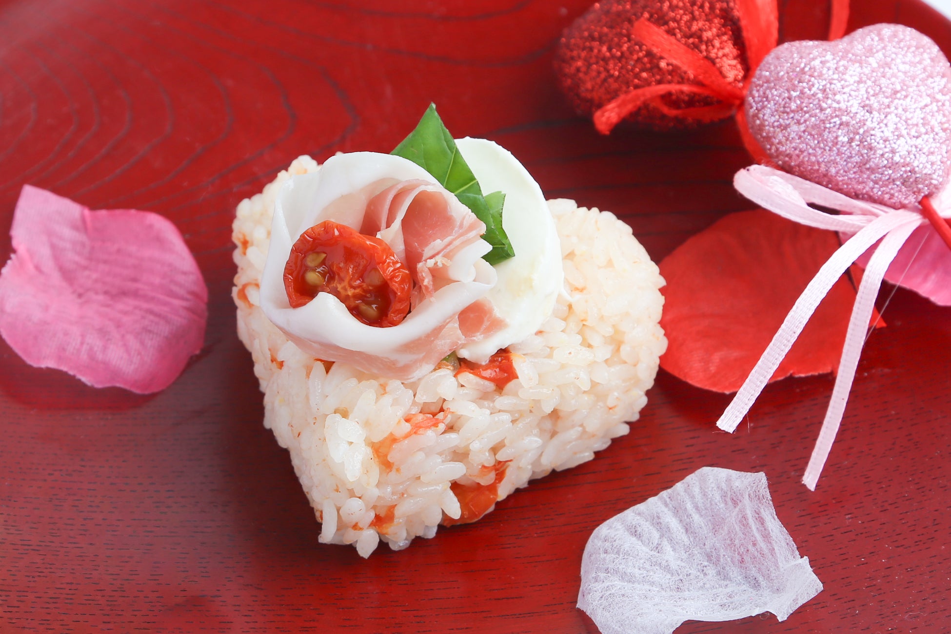 「おにぎりサミットⓇ2026」にて、ONI&Co.がバレンタインおにぎりを発表。2月12日～２月14日まで数量限定販売