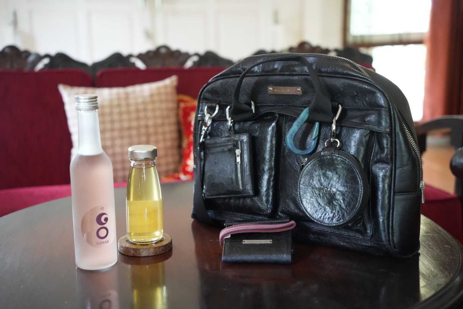 津南醸造は、コーヒー廃棄物から「ヴィーガンレザー」を生み出すインドネシアの『Bell Living Lab』を訪問しました