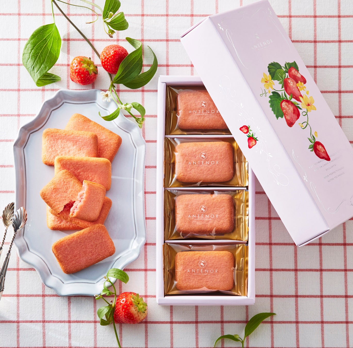 心もはずむ「苺の焼き菓子」で至福のひとときを。【アンテノール】期間限定の贈り物