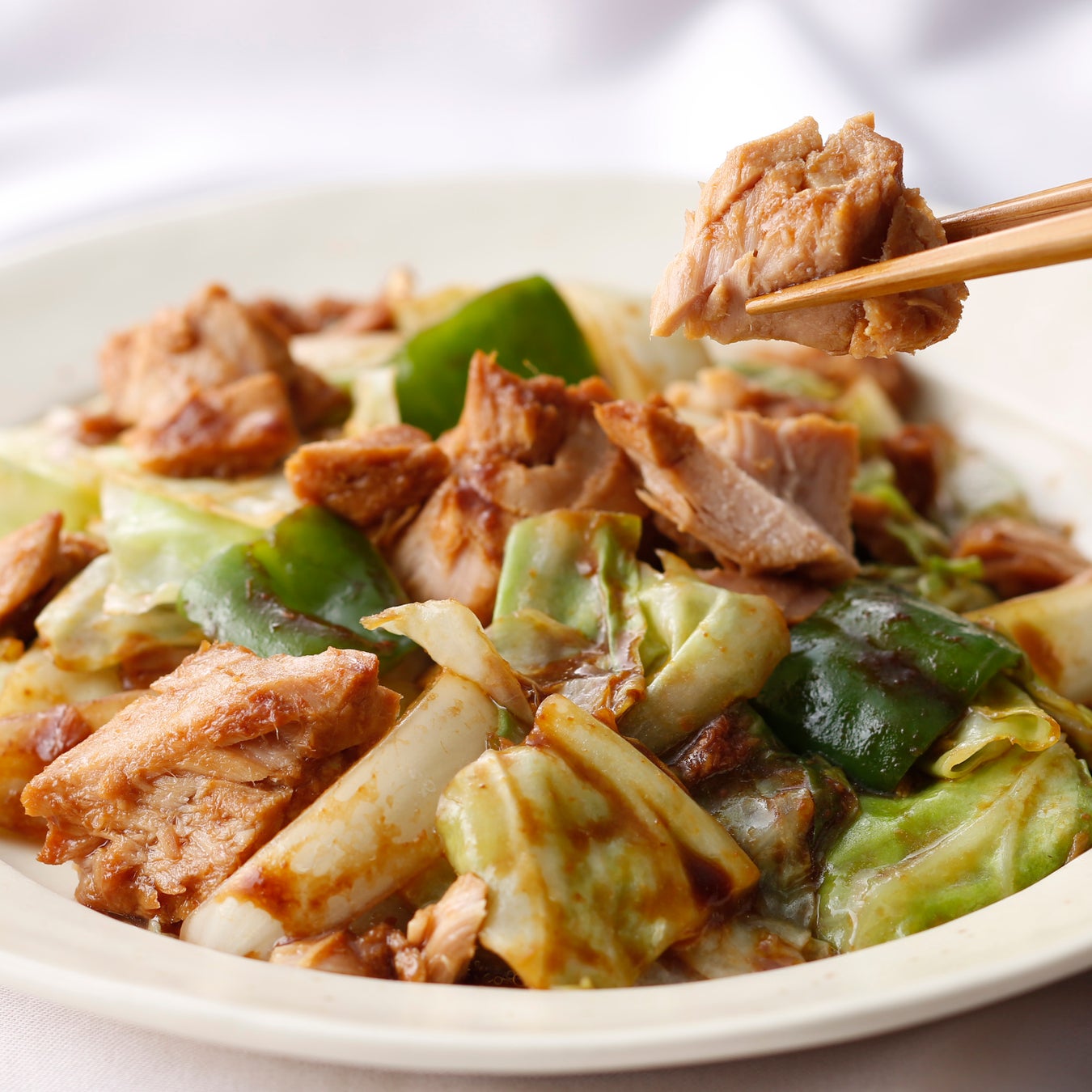 毎月3日から7日は水産庁制定「さかなの日」ヨシケイ×シーチキン食堂®コラボレーションメニューを発売