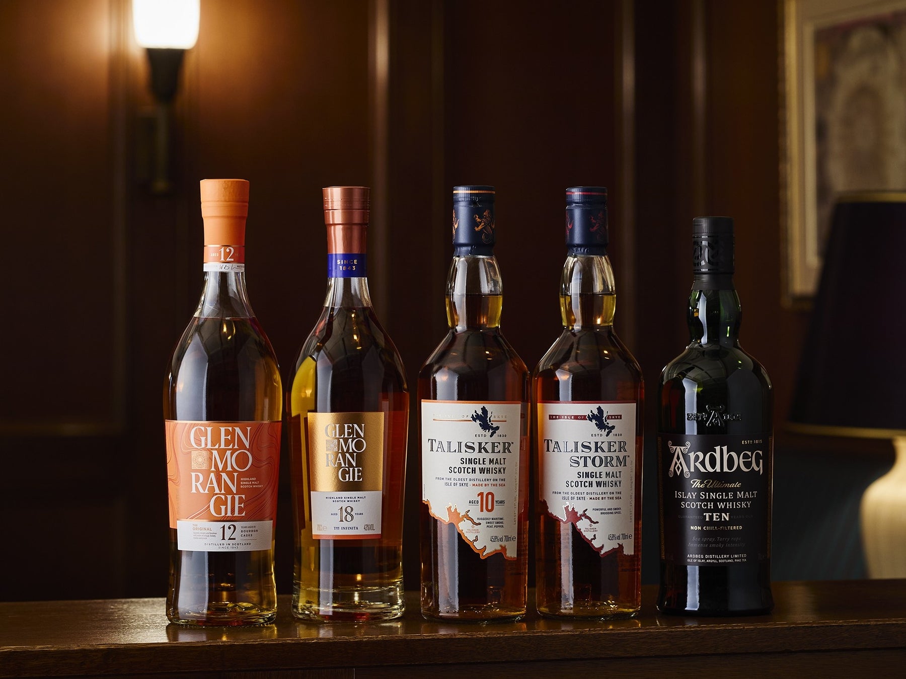 “完熟いちご「紅ほっぺ」”を主役にした「いちご＆ローズパフェ」 と 「いちご＆桜モンブランパンケーキ」が登場