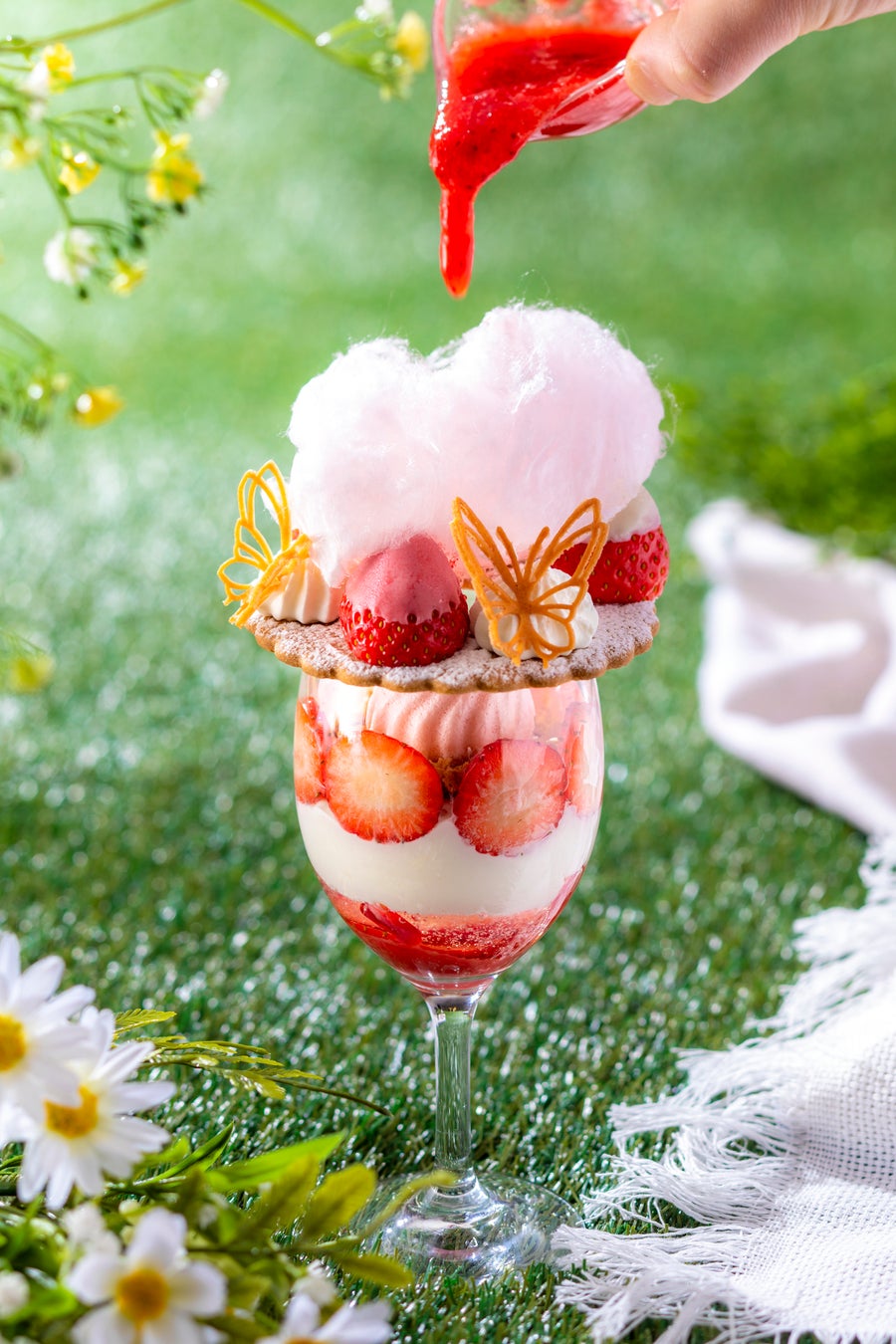 「Toys & Treats」ストロベリースイーツビュッフェ