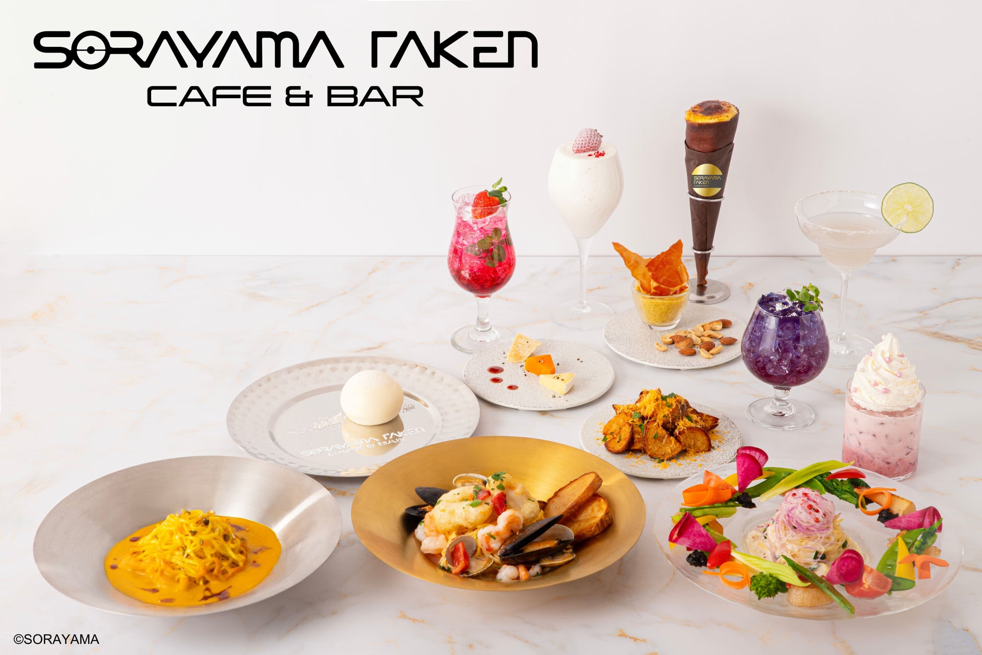 空山基　自身最大の回顧展『SORAYAMA　光・透明・反射　ーTOKYOー』テーマカフェ「SORAYAMA TAKEN CAFE&BAR」オープン決定！