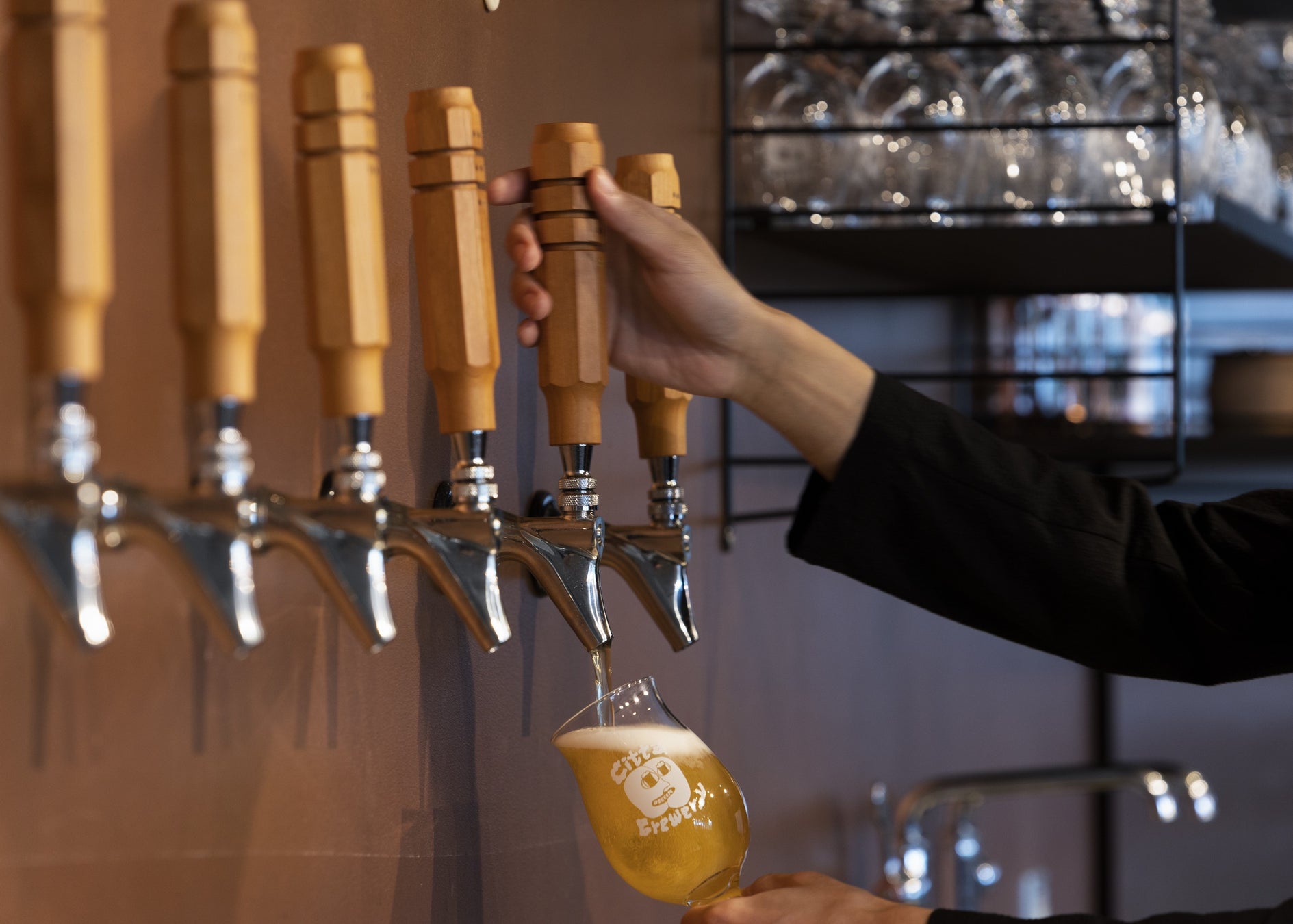 千葉駅すぐに10席だけのクラフトビール・タップルームが誕生│2月21日（土）、千葉駅西口直結の好立地にオープン