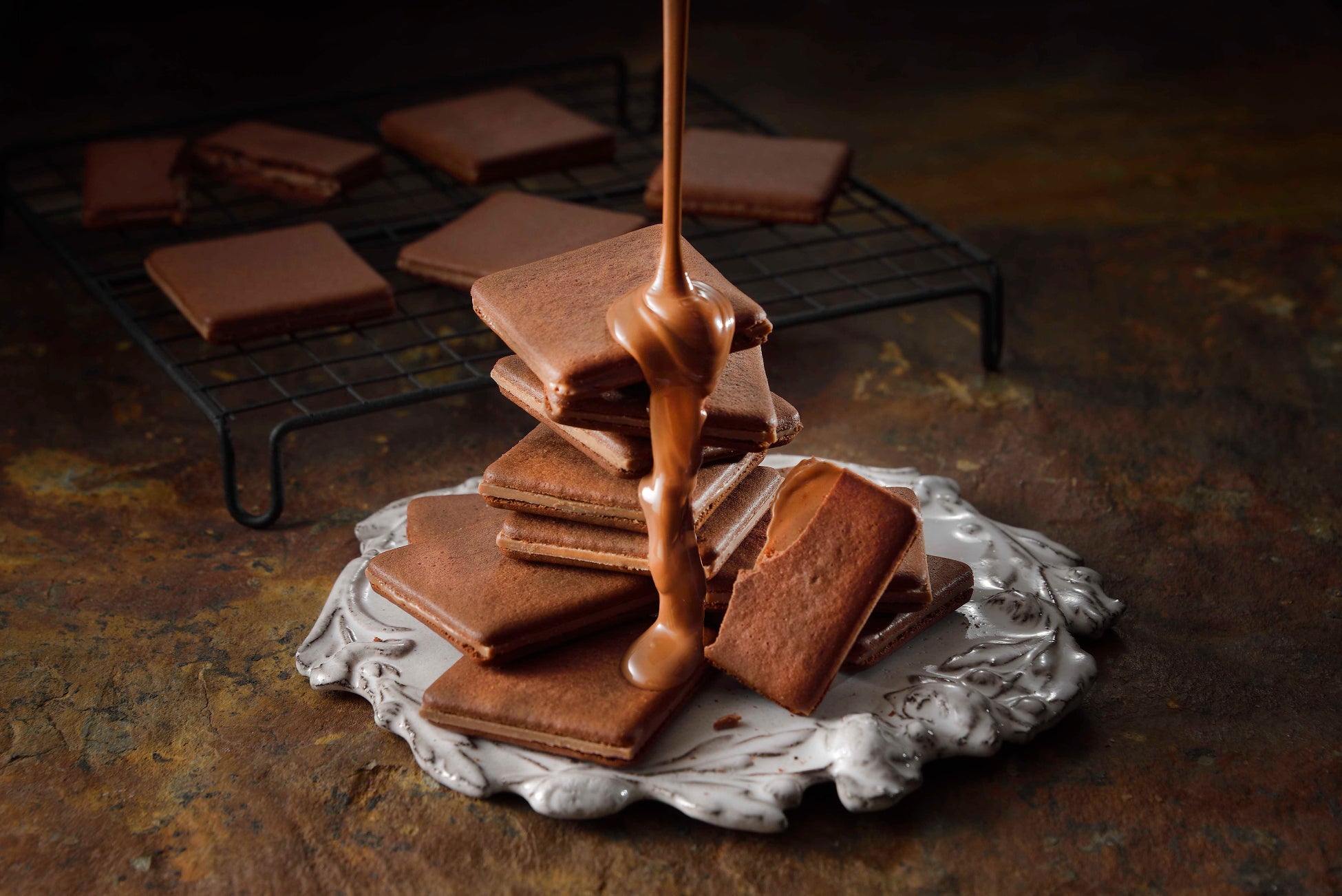 【バレンタインの贈り物にピッタリ】先着7000名様限定！神戸ミルクチョコラングドシャを友だちに贈ると自分ももらえる【Gift1 Get1キャンペーン】をLINEギフト内にて開催中！