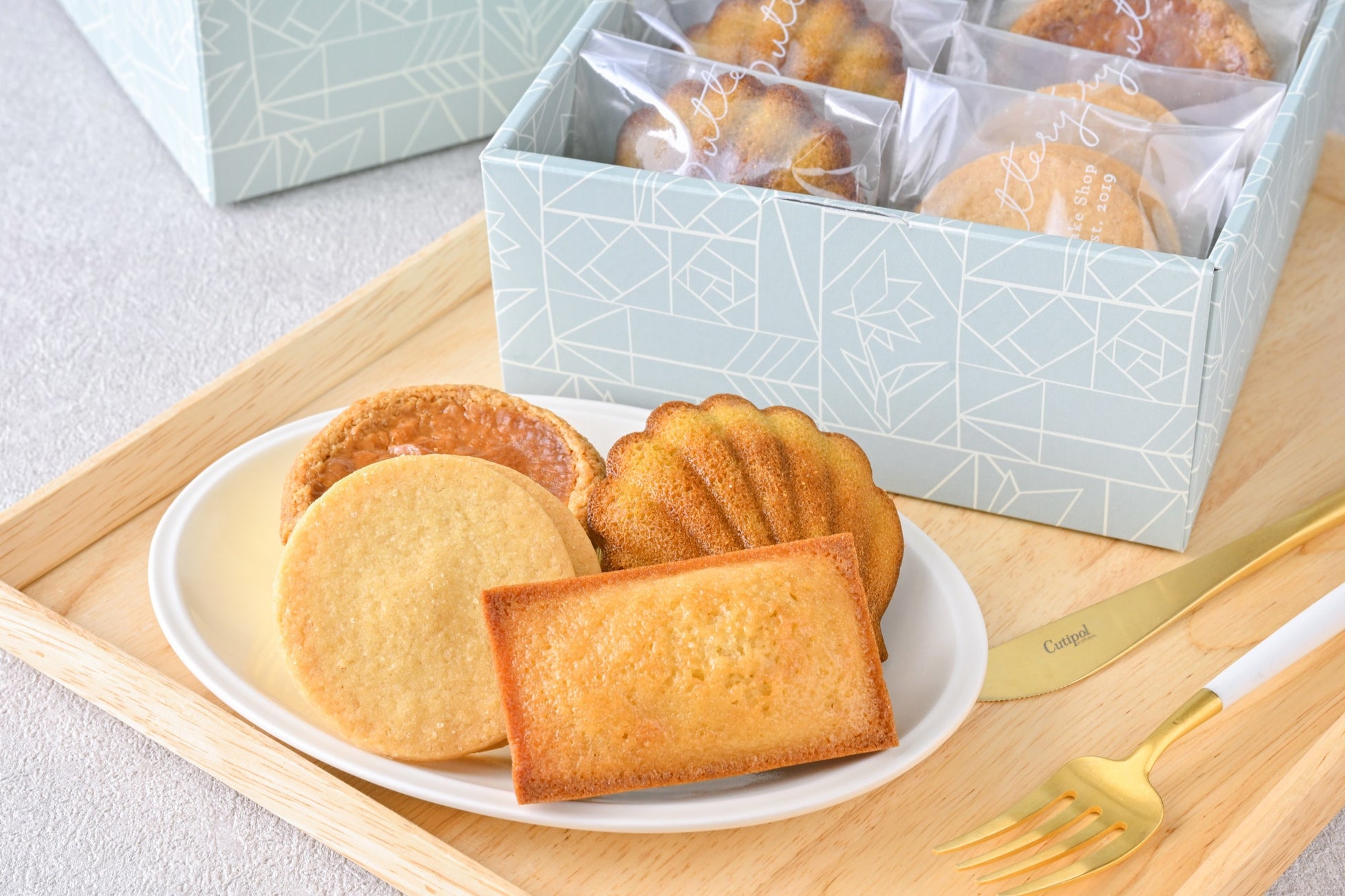 【Buttery】塩バタークッキー入り『ホワイトデーギフトボックス』と『バタリーサンド～amour～』を3月14日まで期間限定販売！