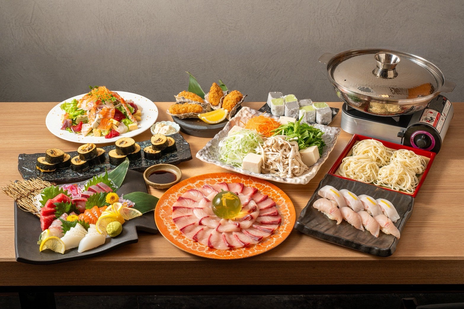 脂が最高潮を迎えるブランド寒ブリを主役に。体験型「鰤王しゃぶしゃぶコース」を期間限定で提供｜すし酒場 にほんいち 本町店