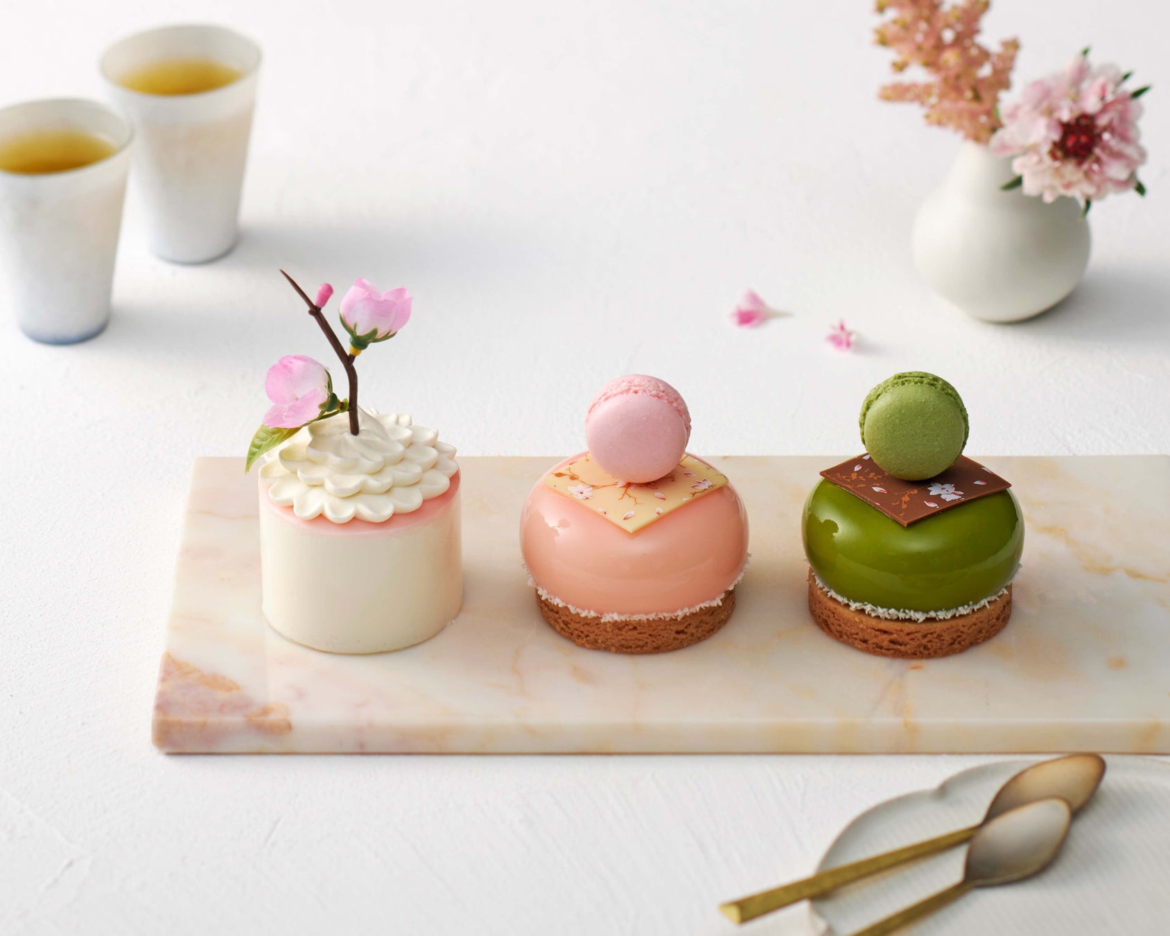 四季菓子の店HIBIKA（ひびか）は、3月1日(日)よりひなまつり限定ケーキを販売いたします。