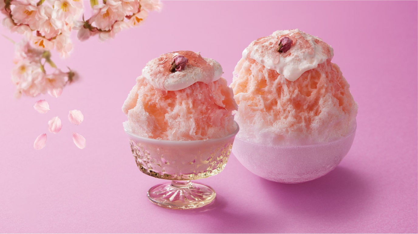 ニューヨークレストラン「サラベス」期間限定スペシャルメニュー「ベリーホワイトチョコパンケーキ」/「自家製サルシッチャのマリナーラリガトーニ」