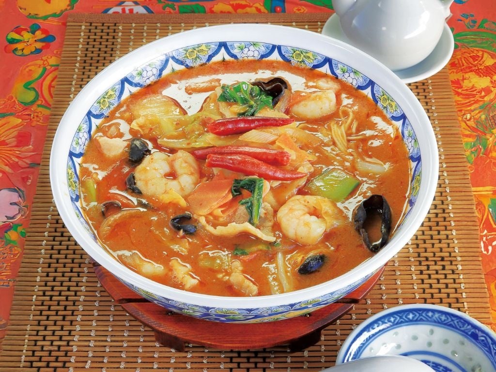 岩手県宮古市の高校生が海洋ごみ問題を啓発！学習成果をデザインしたオリジナル自動販売機を設置〜みちのくコカ・コーラボトリング、ユニバースと連携〜