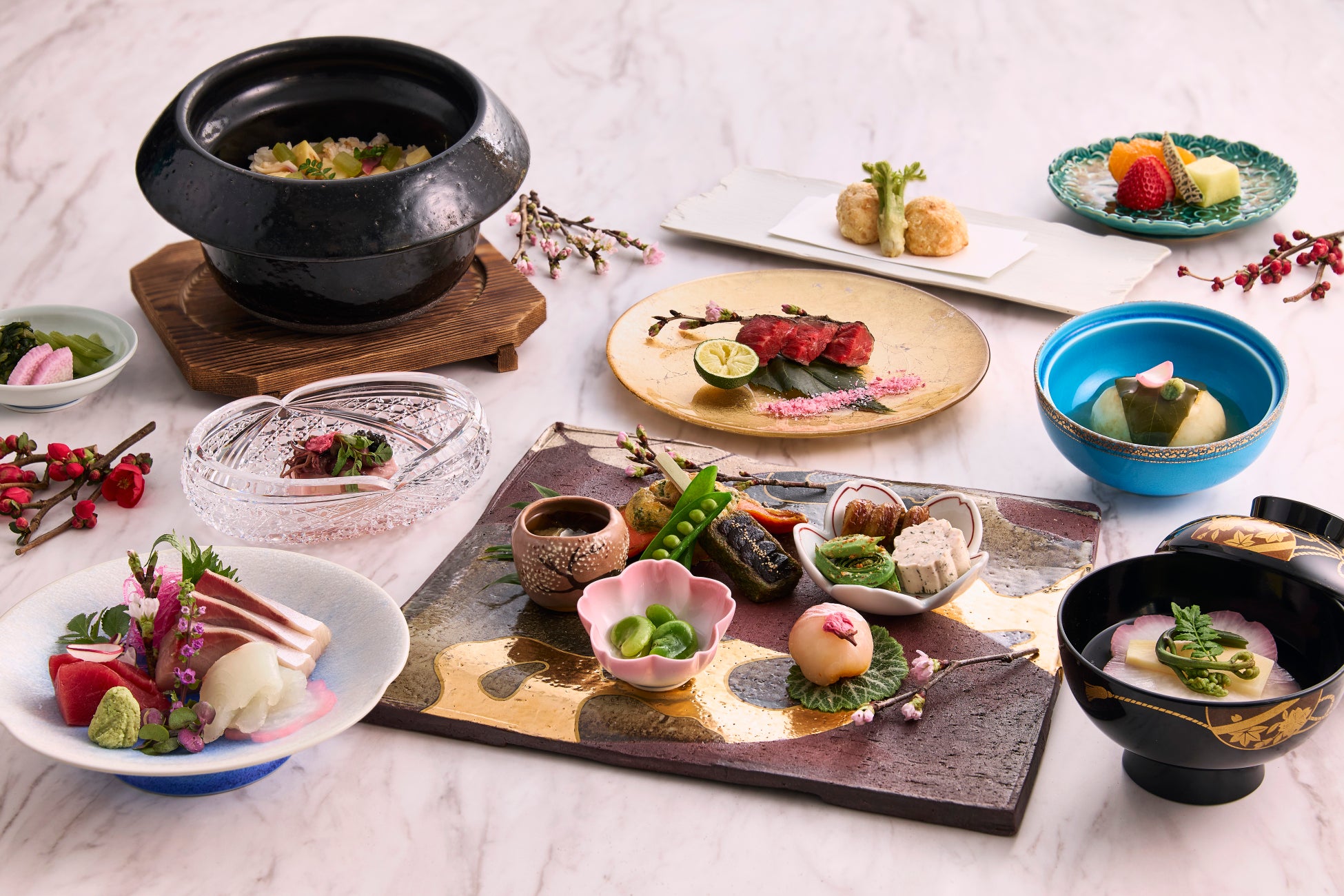 不二家「ミルキー」風味のドーナツ専門店に春らしい新商品が登場! 「ペコちゃんmilkyドーナツ」季節限定新商品「milkyクリームドーナツ(神奈川県産八重桜)」「milkyドーナツ(抹茶チョコ)」