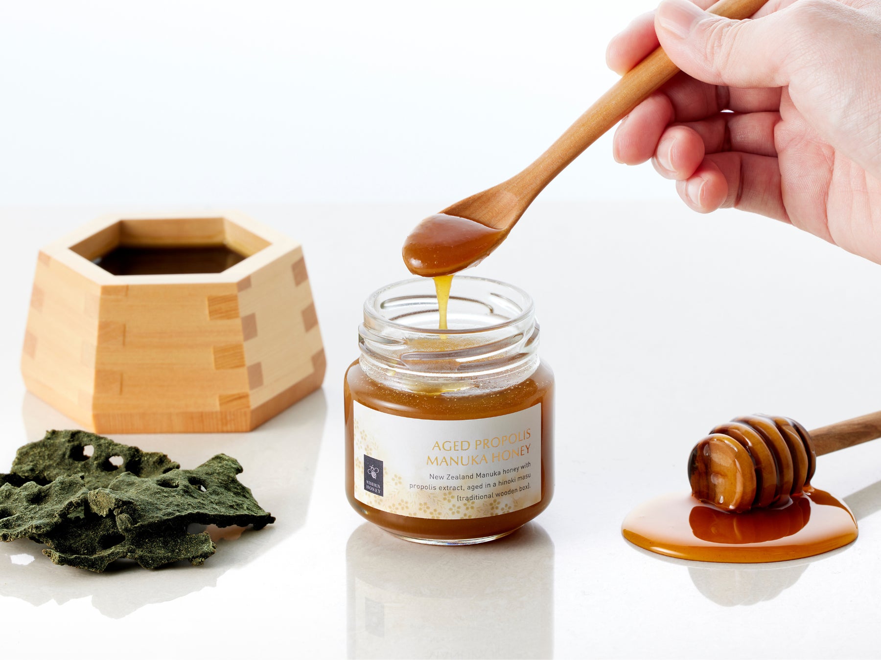 春のゆらぎシーズンの体調管理に『熟成プロポリスマヌカハニー』　　　　マヌカハニーとの調和が生んだ、新しいプロポリス体験