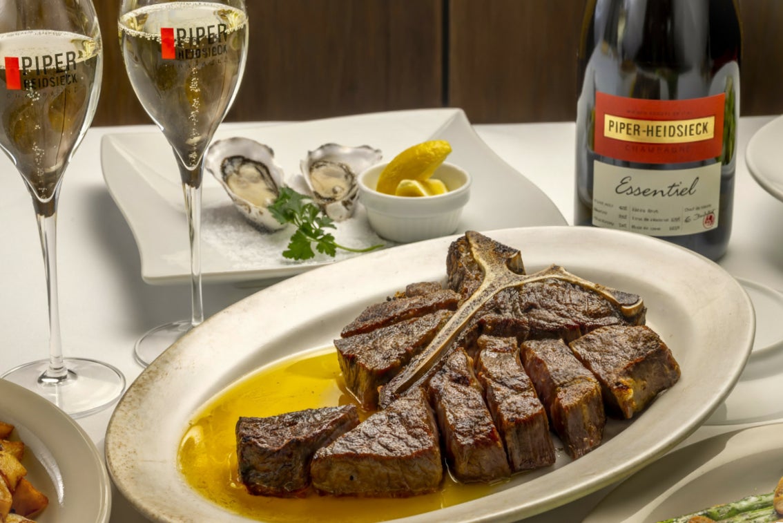 ニューヨークの名門ステーキハウス「ベンジャミンステーキハウス」京都店、最上級プライム熟成肉のTボーンステーキとシャンパーニュで春の門出を祝うプラン「ザ・ベンジャミン」が新登場