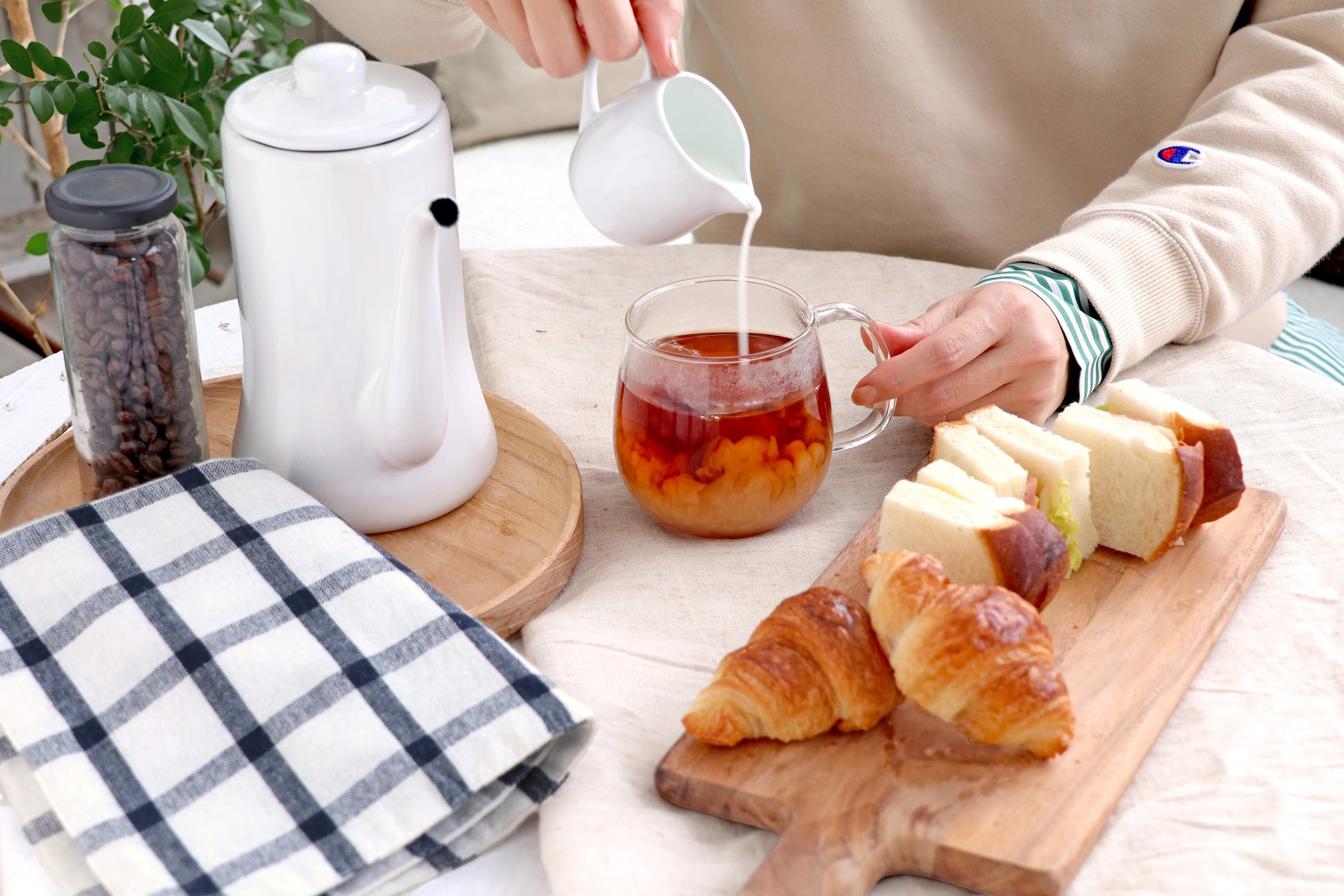 ノンカフェインティー専門店が提案する、本気の「デカフェコーヒー」誕生