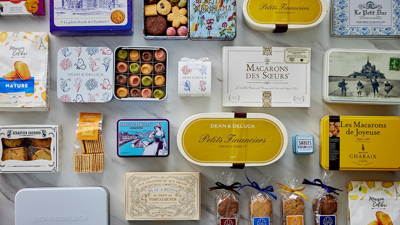 【ファミリーマート限定】大人気メロンパンをリスペクト！ブラックメロンパンダーひとくちサイズ』新発売