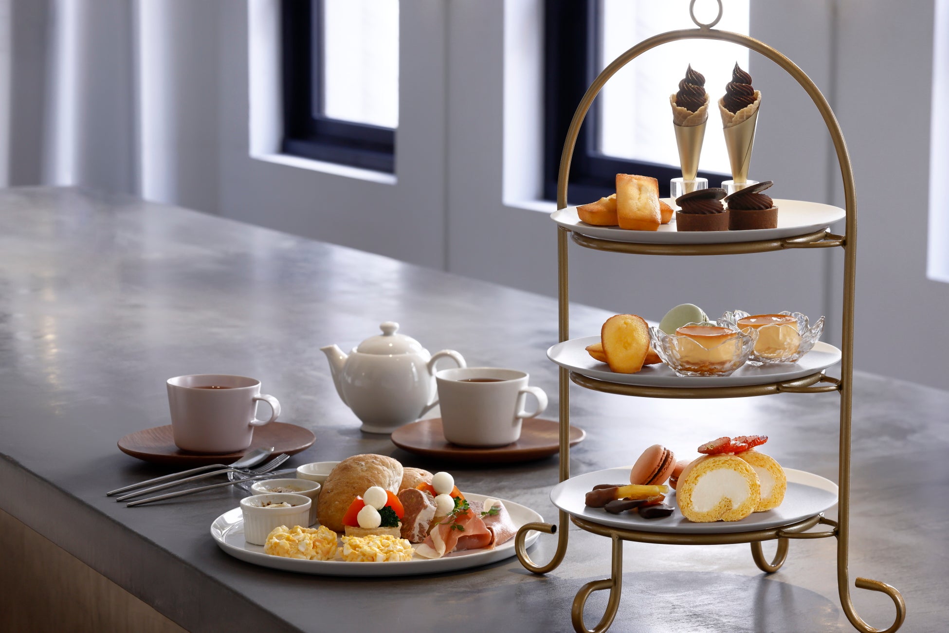 創業の地・芦屋本店で好評のアフタヌーンティーが、いよいよ銀座メゾンに初登場