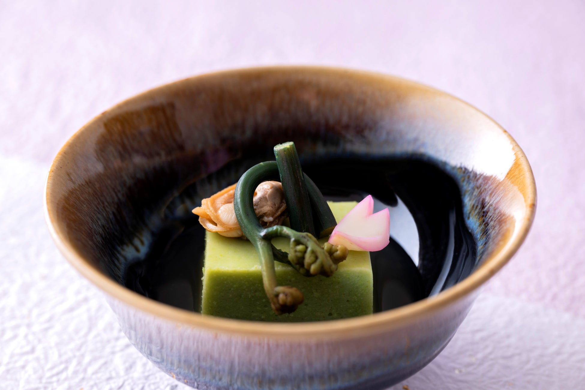 黒胡椒の刺激がたまらない！おつまみにピッタリなスパイシーで食べごたえ満点のソフトジャーキー「おつまみジャーキー」