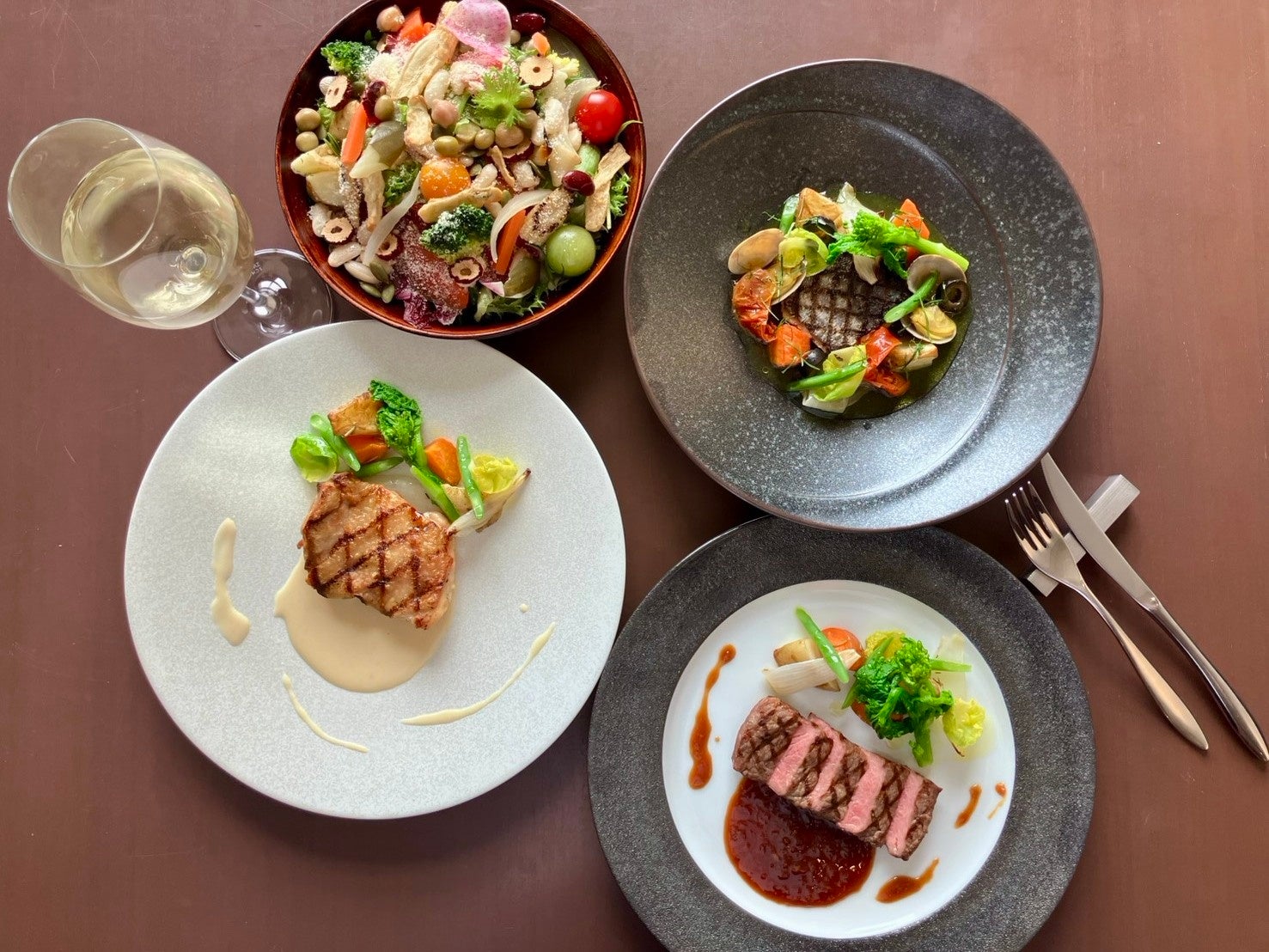 【元小学校跡 神戸北野ノスタ2F】Kitano Grill & Bar「ベジタブルビュッフェ 兵庫・神戸 春のめぐみフェア」を販売