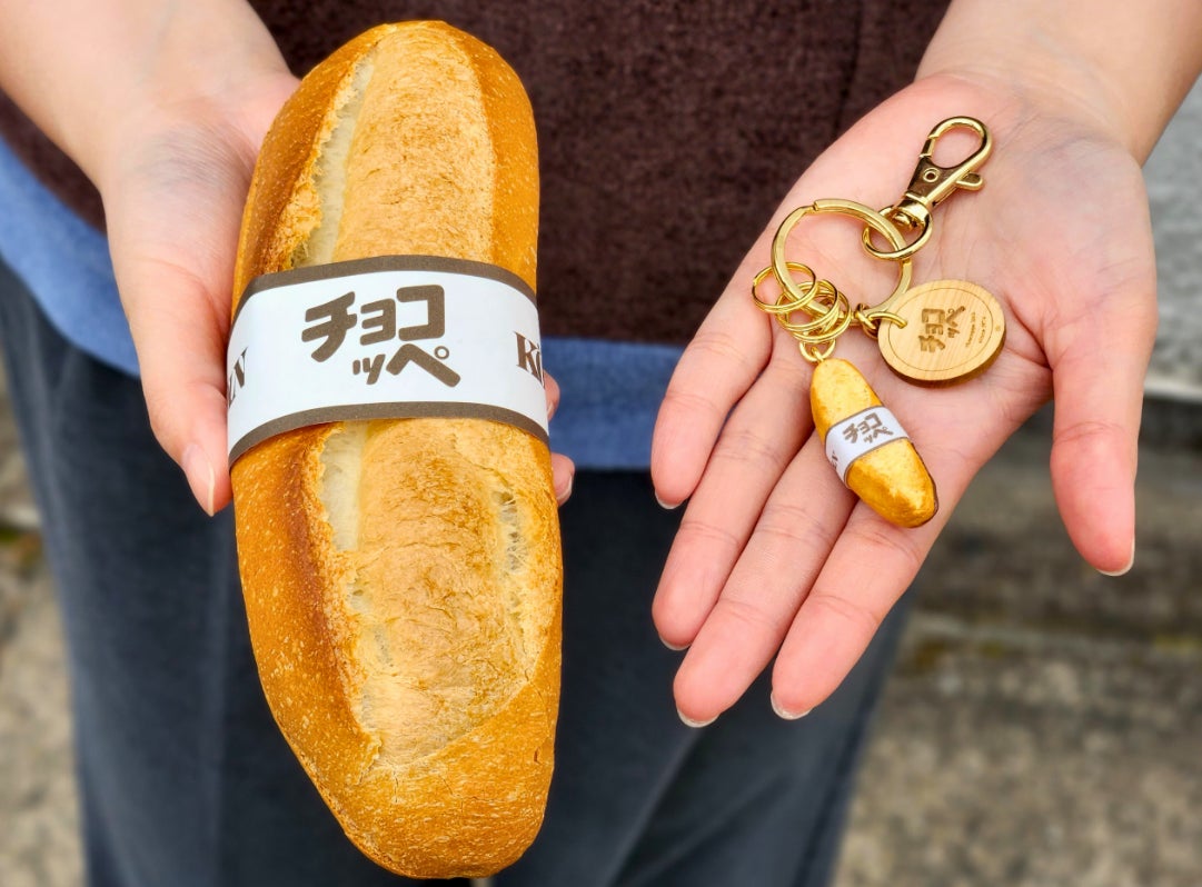 25年保存「サバイバルフーズ」ギフト、発売1年で1,500セット突破。初CM『安心を贈る』篇を公開